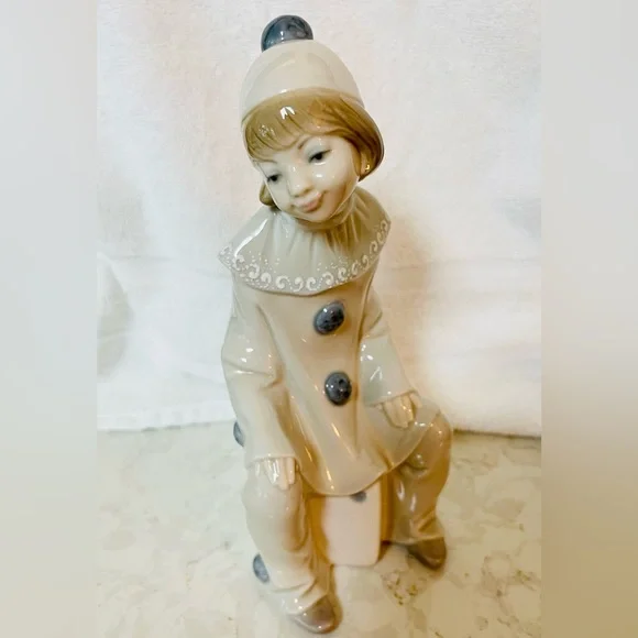Lladro | Other | Lladro 176 Clown Girl | Poshmark
